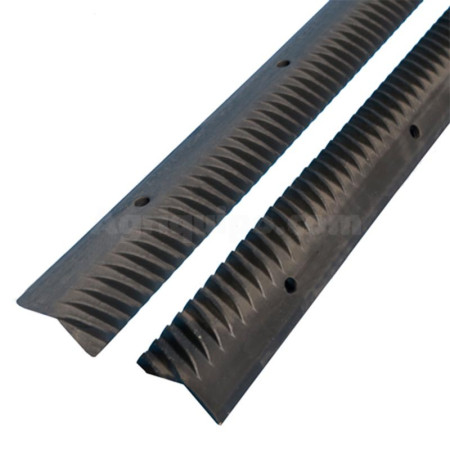 Par De Barras Raspadoras Drch L. 1565 Mm - 7 Agujeros Redondos En La Cara Lisa Para Cosechadora