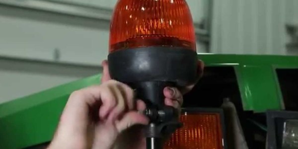 Cómo usar el rotativo luminoso en un tractor