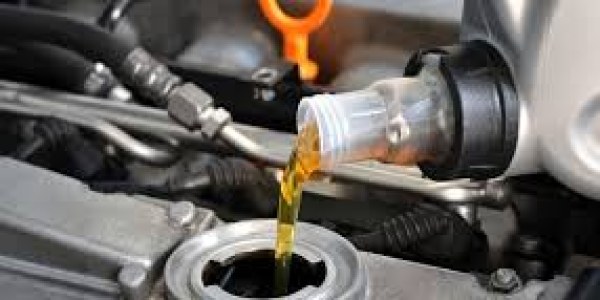 ¿Cómo elegir un buen aceite para el motor de tu tractor?
